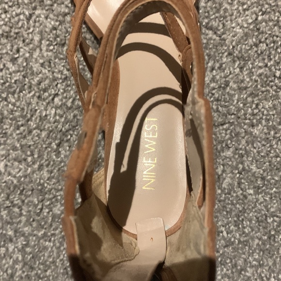 Shoes - nina west - tan - size 6 - Picture 3 of 3